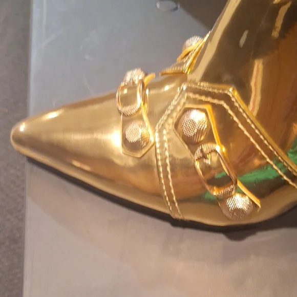 Azalea Wang Metallic Gold Ankle Boots - Picture 9 of 10